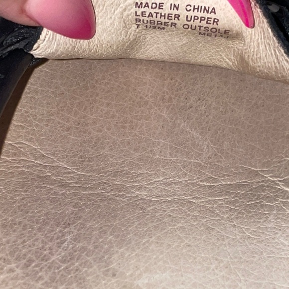 Michael Kors black leather loafers size 7 1/2 M - Picture 7 of 7